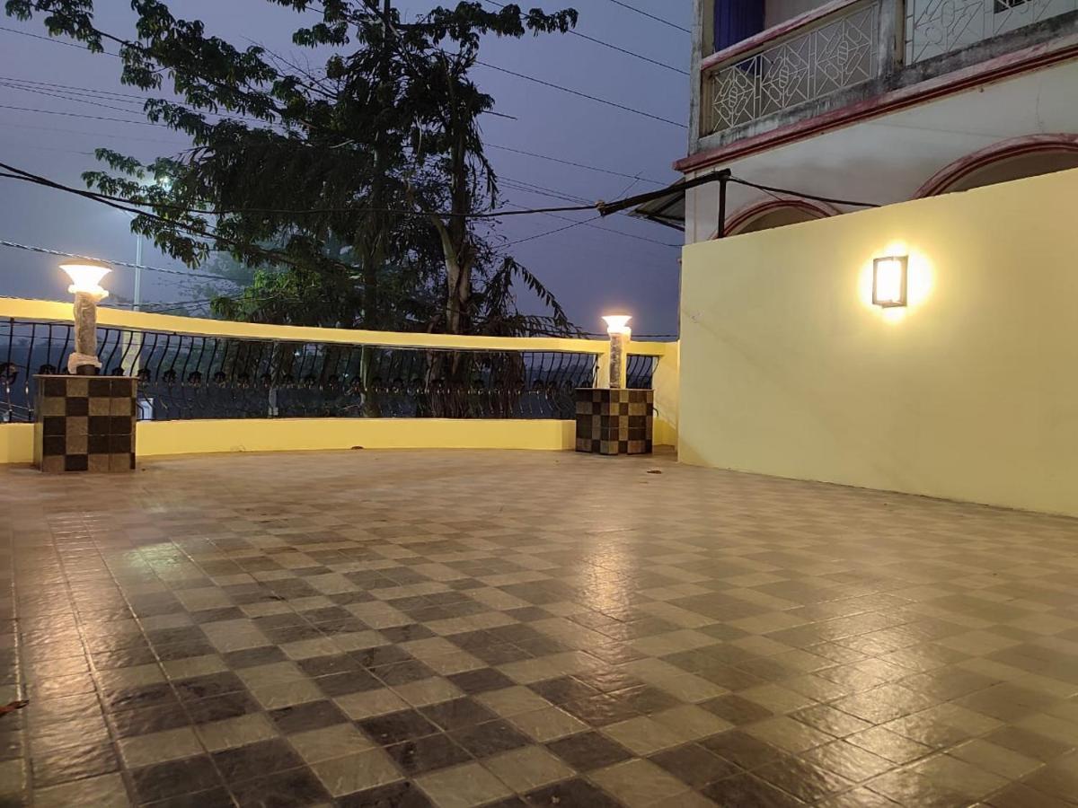 Staymaker Hotel Mohan Palace Baharampur Exterior foto