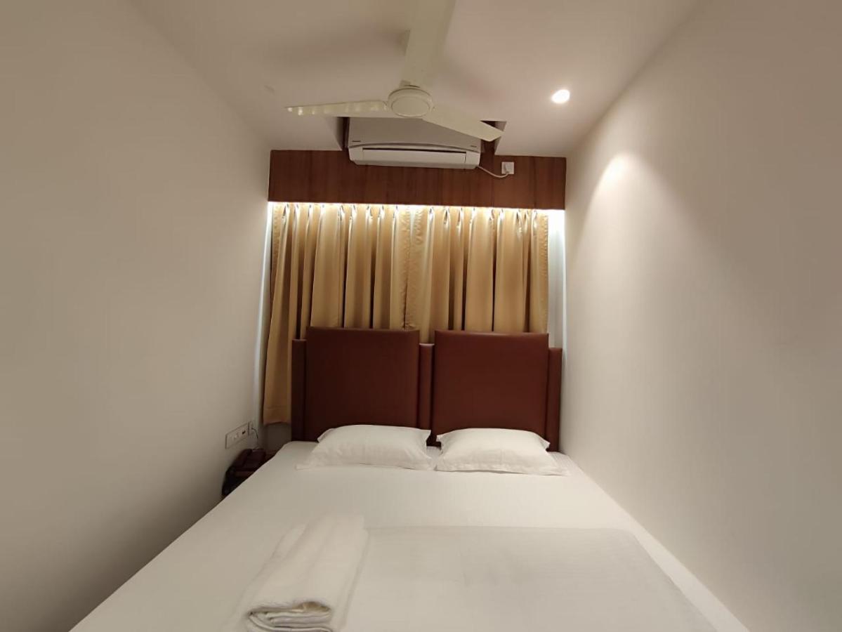 Staymaker Hotel Mohan Palace Baharampur Exterior foto